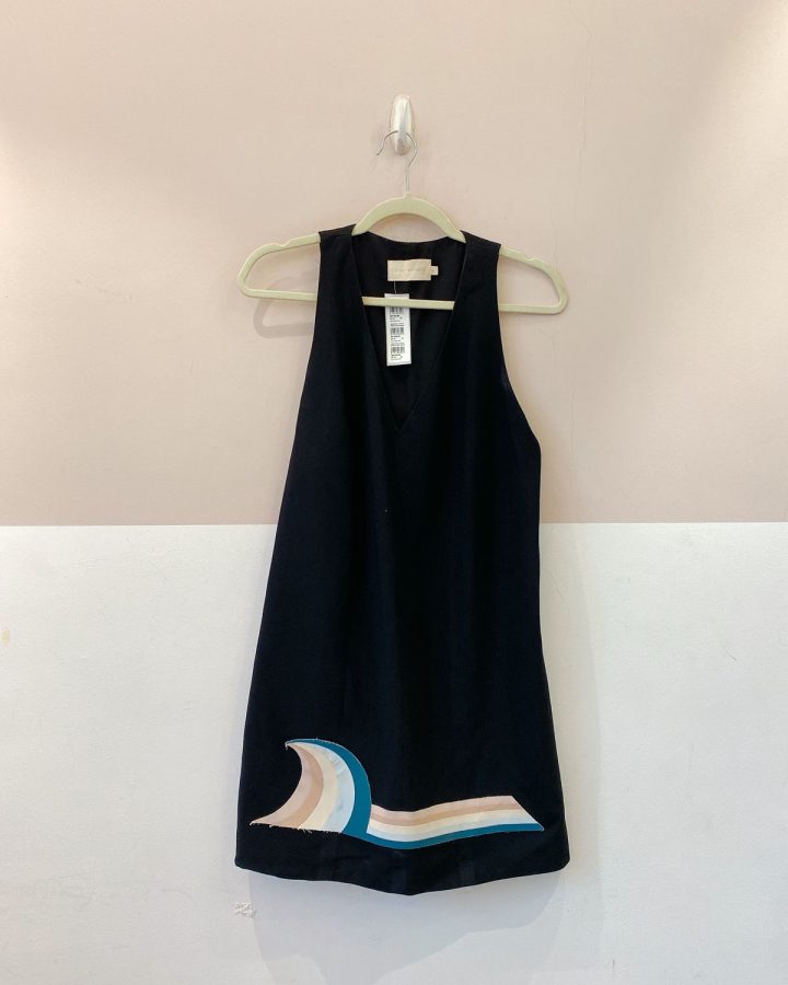 Vestido curto preto estampa Cris Barros 36