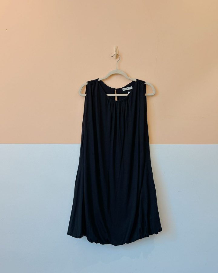Vestido preto malha balonê G