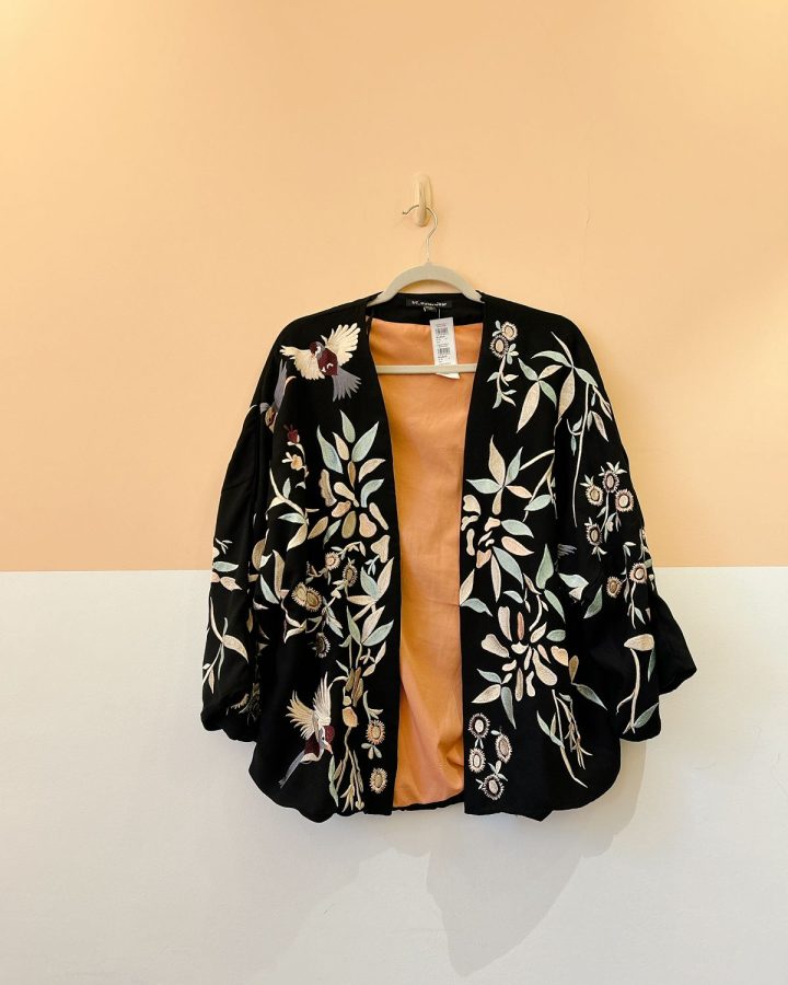 Kimono preto bordados Zara M