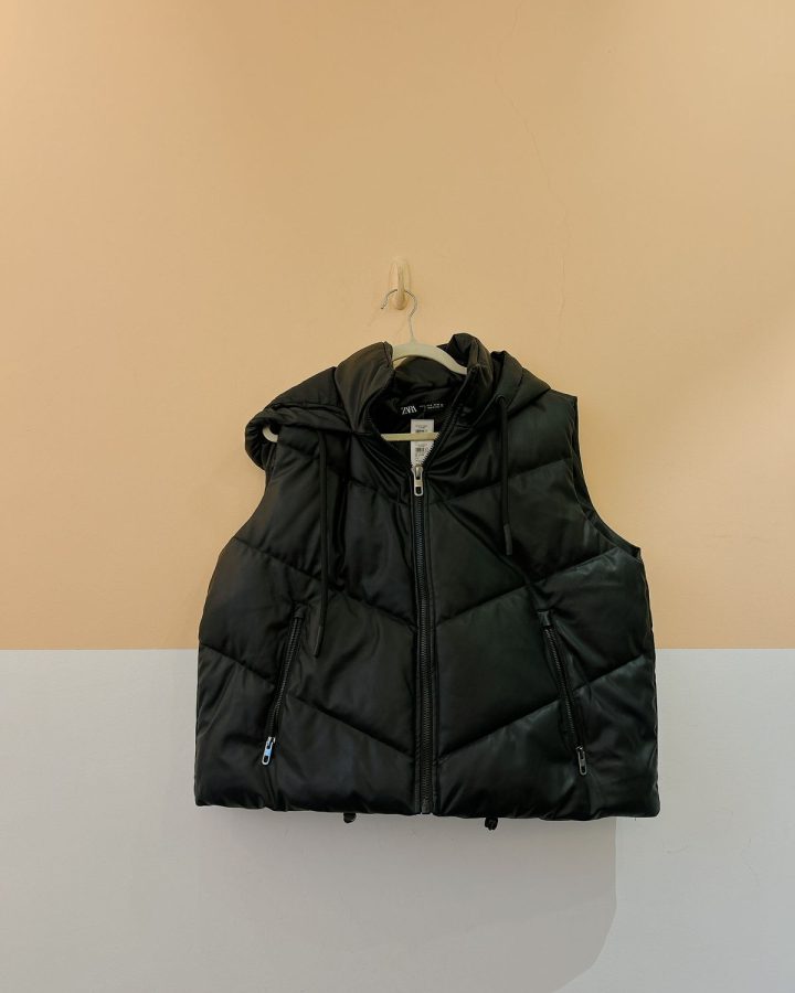 Colete preto puffer Zara P