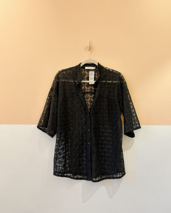 Camisa tela preta renda Ray P