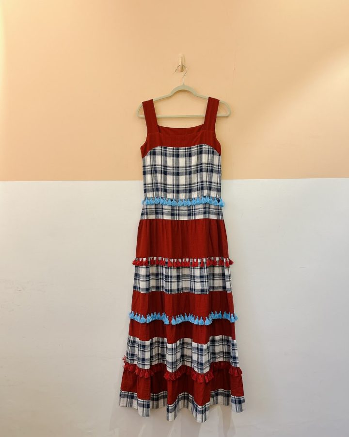 Vestido xadrez azul vermelho Fernanda Di Biase M