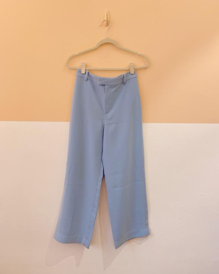 Calça social azul bebê Zara PP