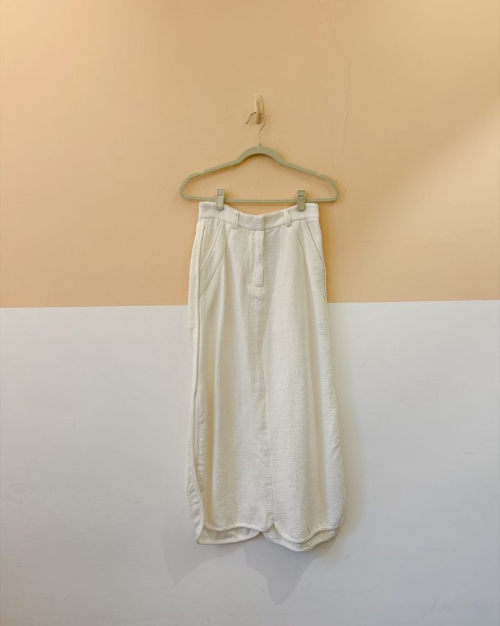 Saia midi branca textura Teti Gio 38