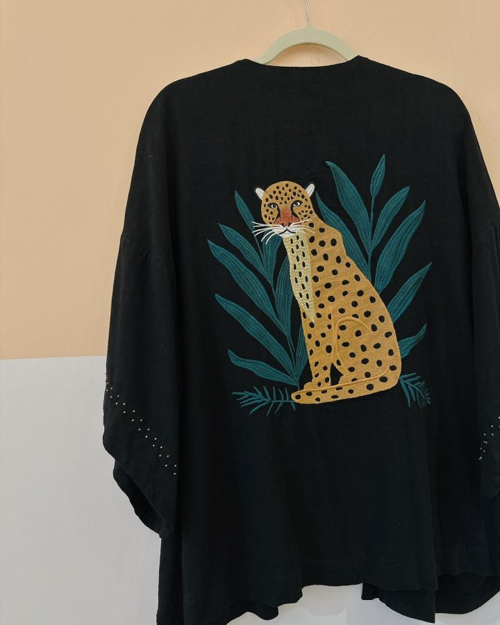 Kimono preto onça bordada Balneare G