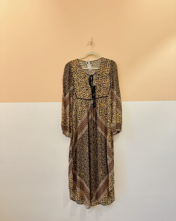 Vestido mix de estampa onça flores Farm P