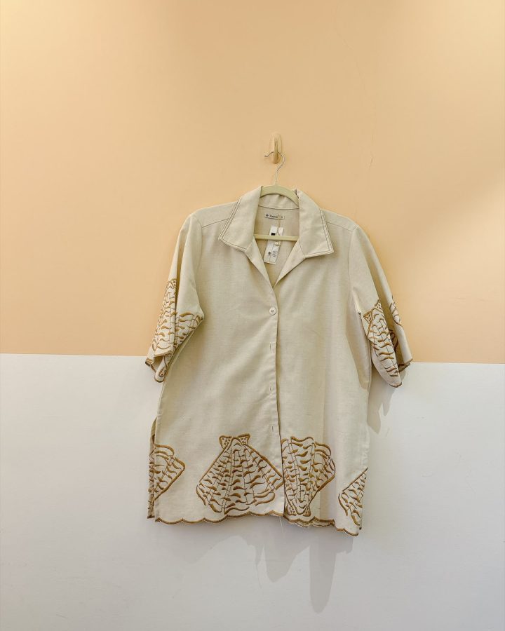 Camisa bege bordados Peepou G