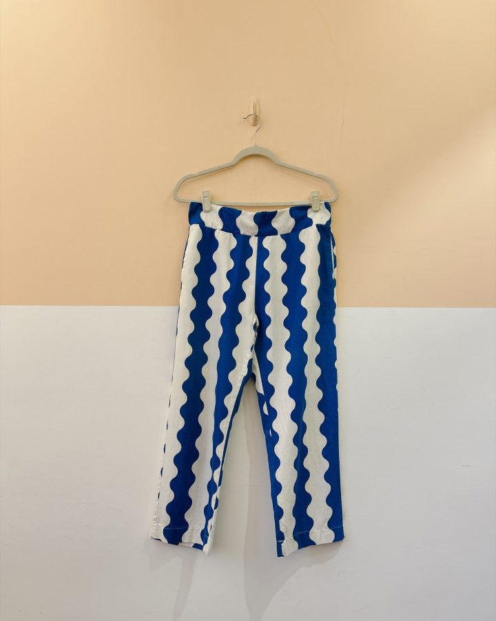 Calça azul/off ondas Hering M