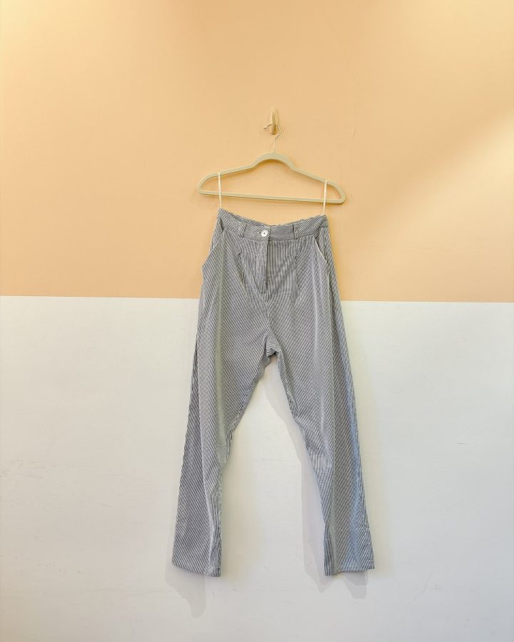 Calça azul listrada Cris Barros 38