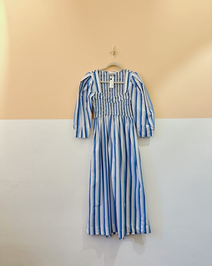 Vestido midi listrado azul Ganni P