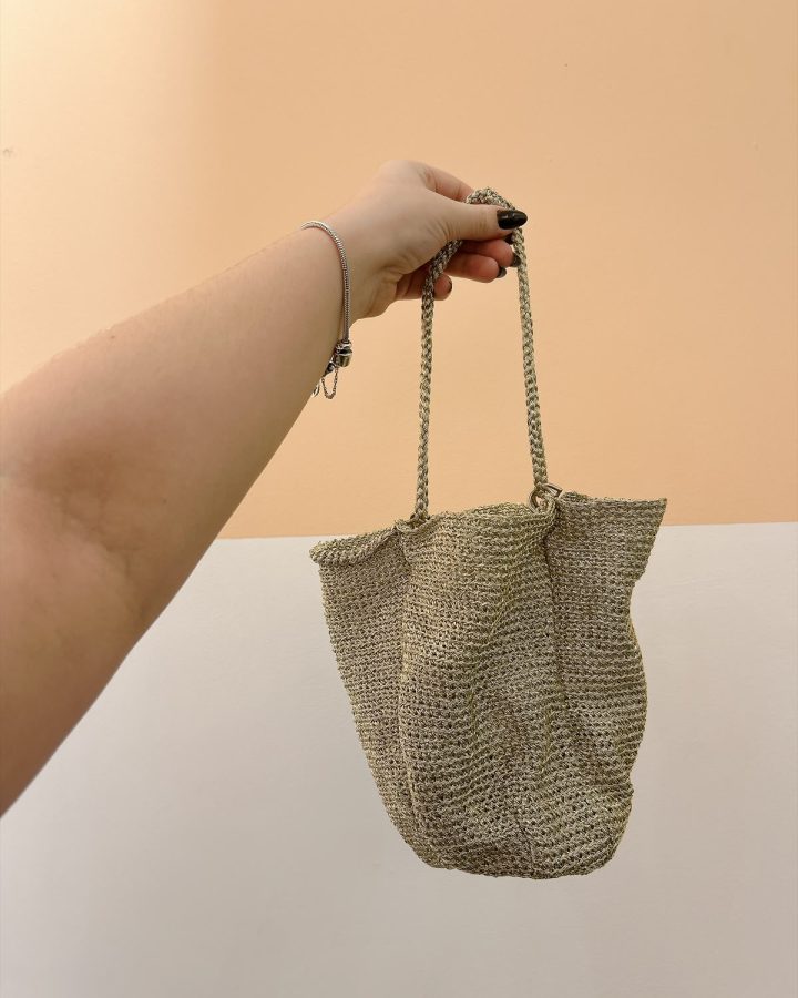 Bolsa tricot dourada Zara