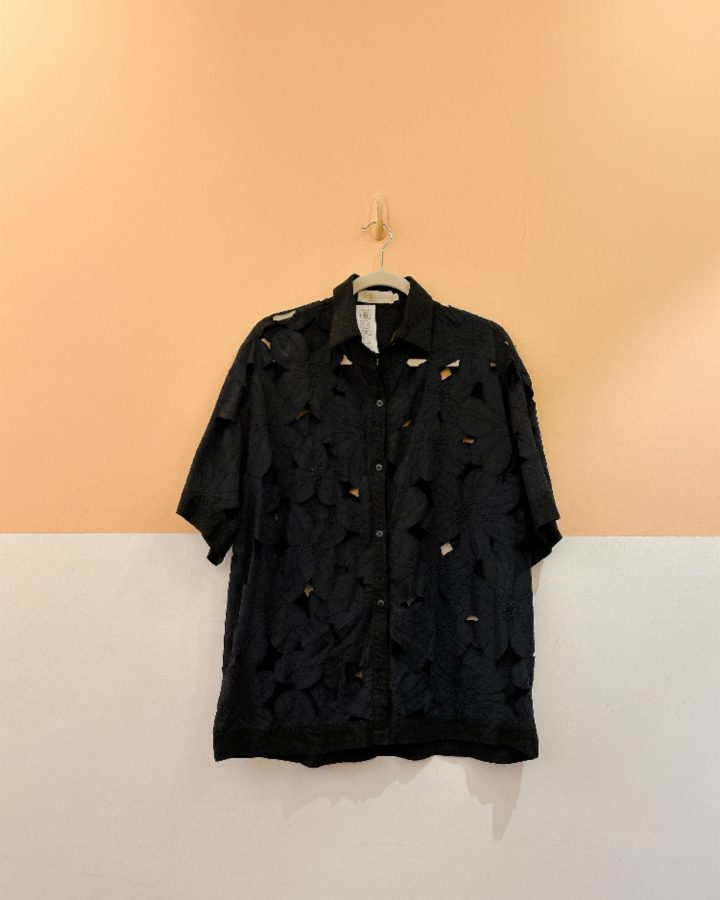 Camisa flores vazadas Valônia Veras M