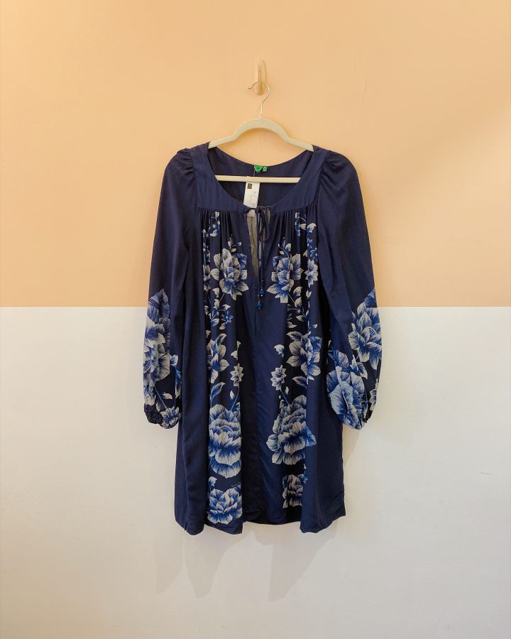 Vestido curto amplo marinho Farm G
