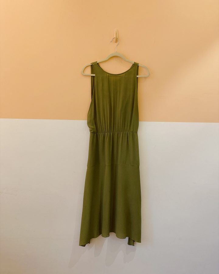 Vestido midi musgo sedinha Ateen 38