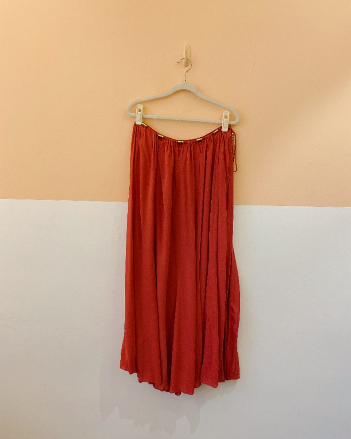 Saia midi goiaba detalhes cós Maria Filó P