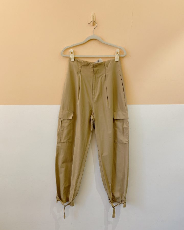 Calça cargo bege Zara PP