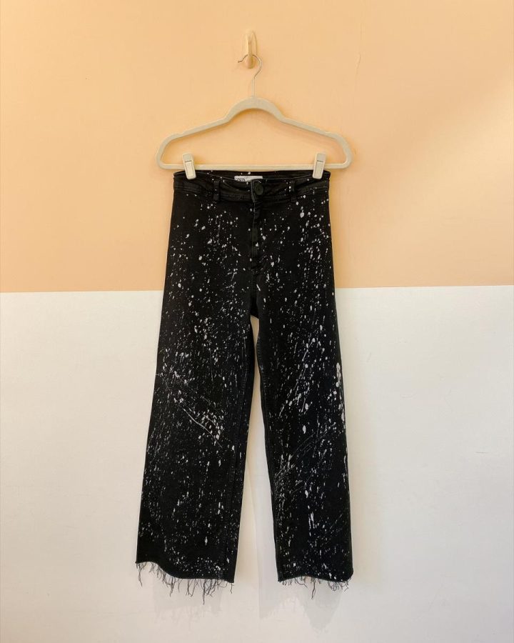Wide leg preta manchadinha Zara 38