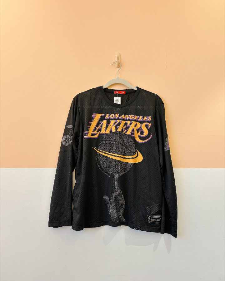 Blusa nba preta furadinha NBA + NV P