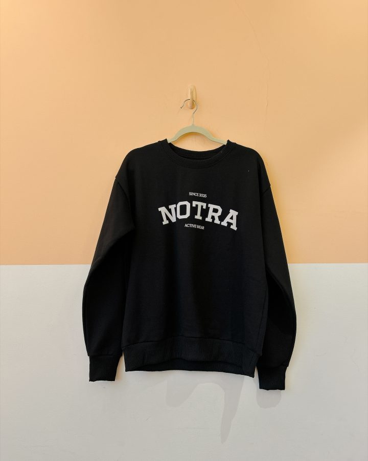 Moletom preto Notra P