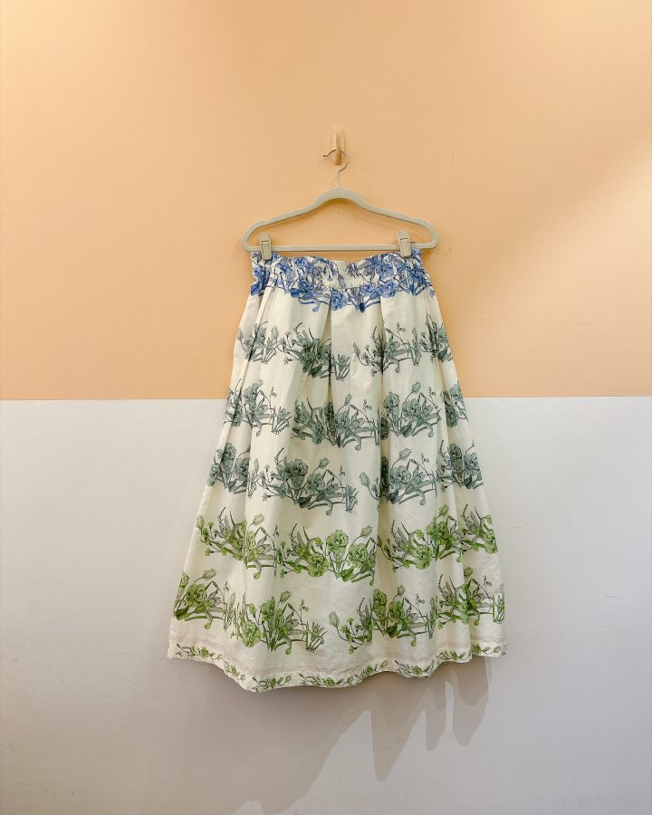 Conjunto top + saia estampa Emi Beachwear M