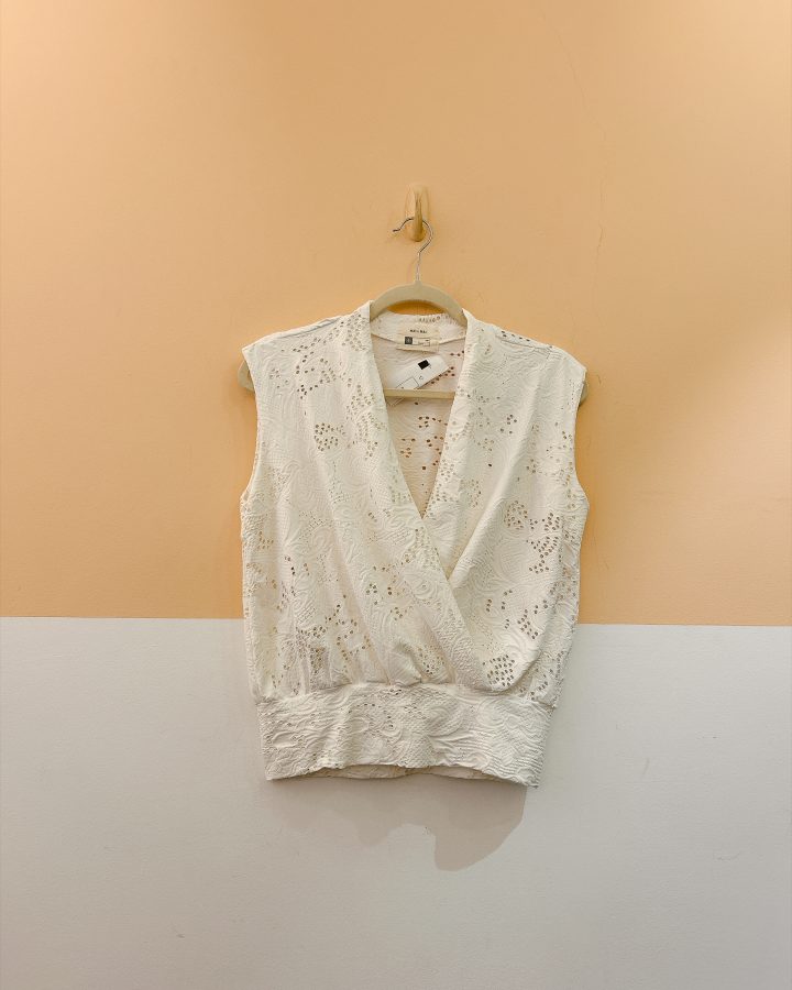 Blusa branca laise malha Mai & Mai G