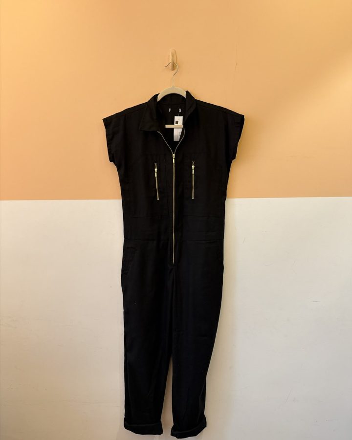 Macacão preto viscolinho P