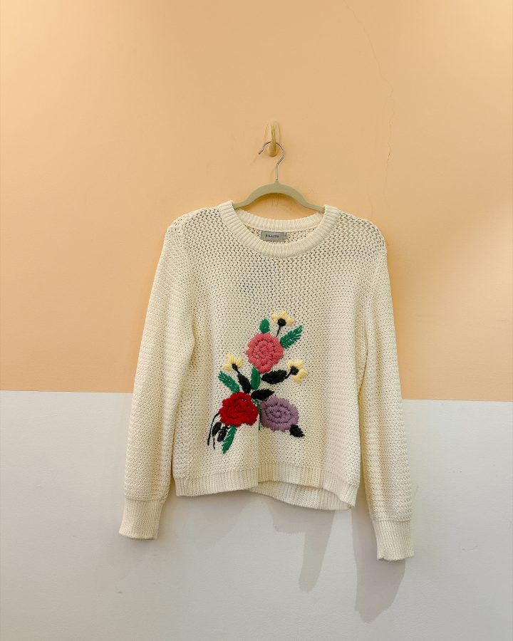 Tricot branco flores bordadas Fillity P