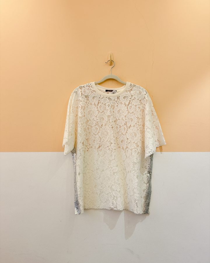 Tshirt renda branca detalhe prata Animale G