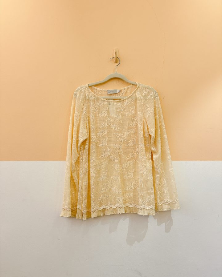 Blusa renda creme Lepipa G
