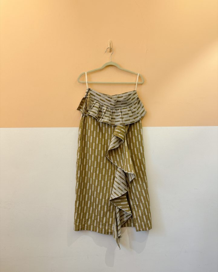 Saia midi estampa verde babados Savy 40