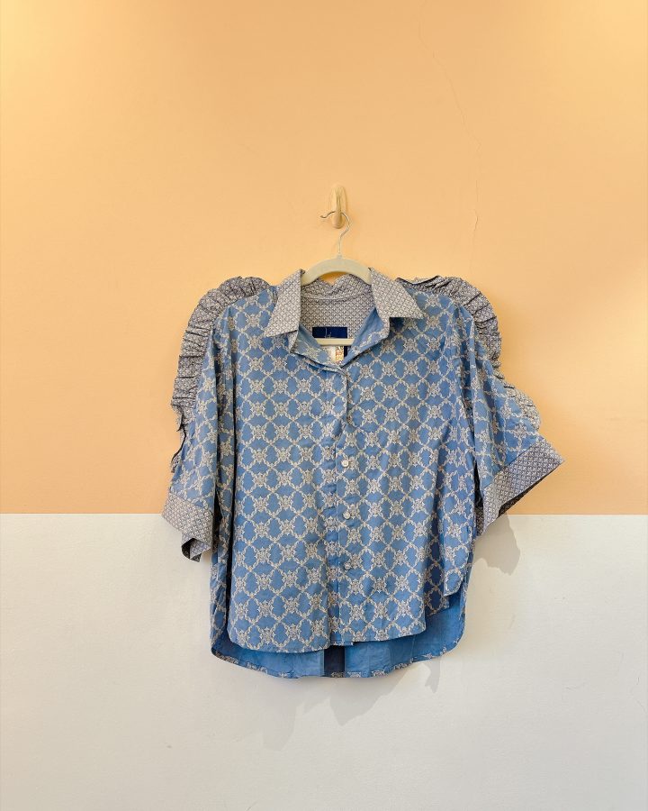Camisa azul estampada Além Design G