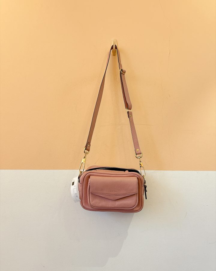 Bolsa couro rosa Adô Atelier