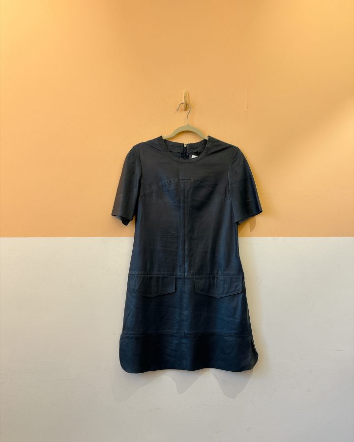 Vestido curto couro Animale P
